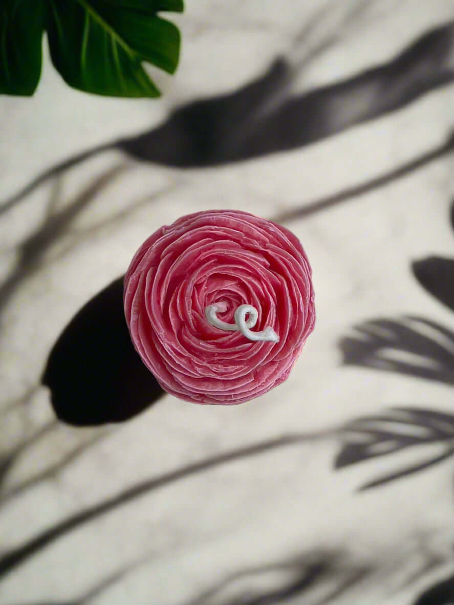 Mello Bloom rose-shaped decorative candle – full bloom design ideal for home decor or gifting