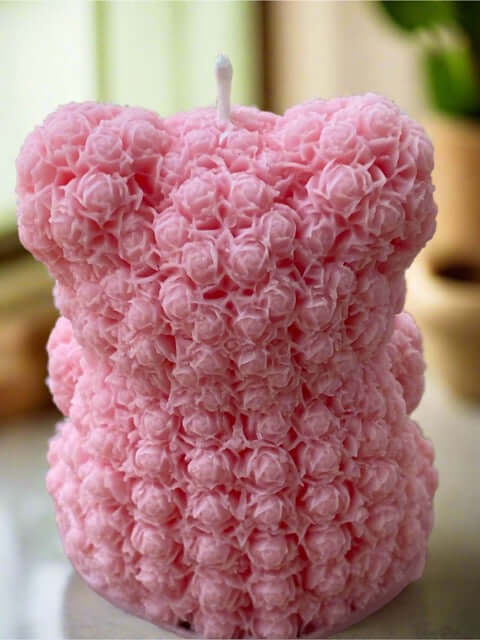 Handmade Teddy Heart candle scented soy wax back side